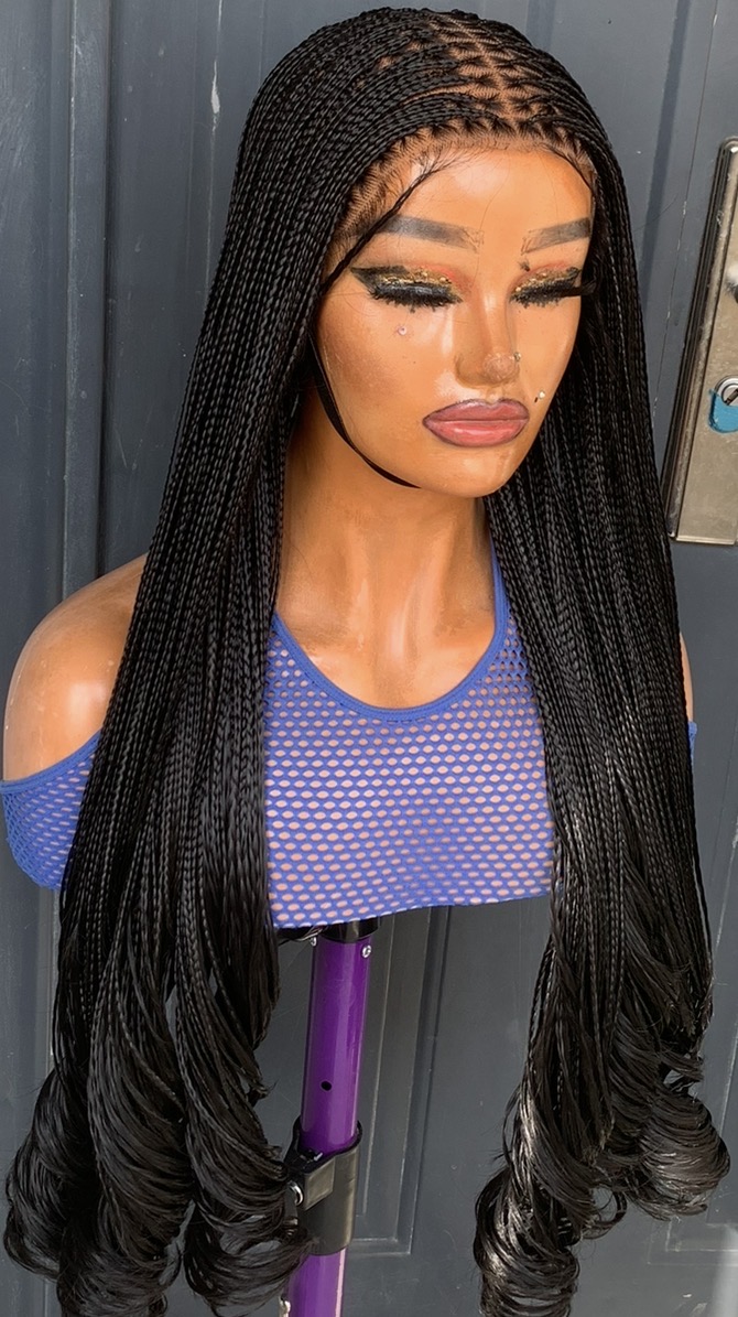 Long knotless braids with curled tips